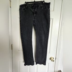 Levi Strauss & Co. men's 514 straight leg jeans size 38X32 Black